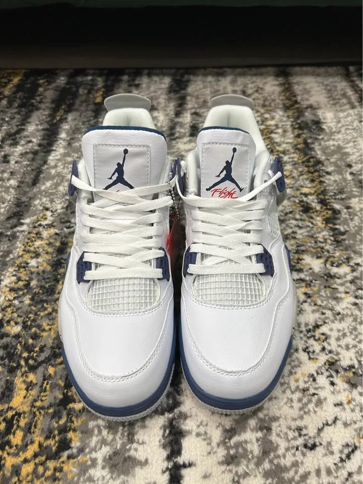 Jordan 4 Midnight Navy size 9.5 men’s image indicator(5)