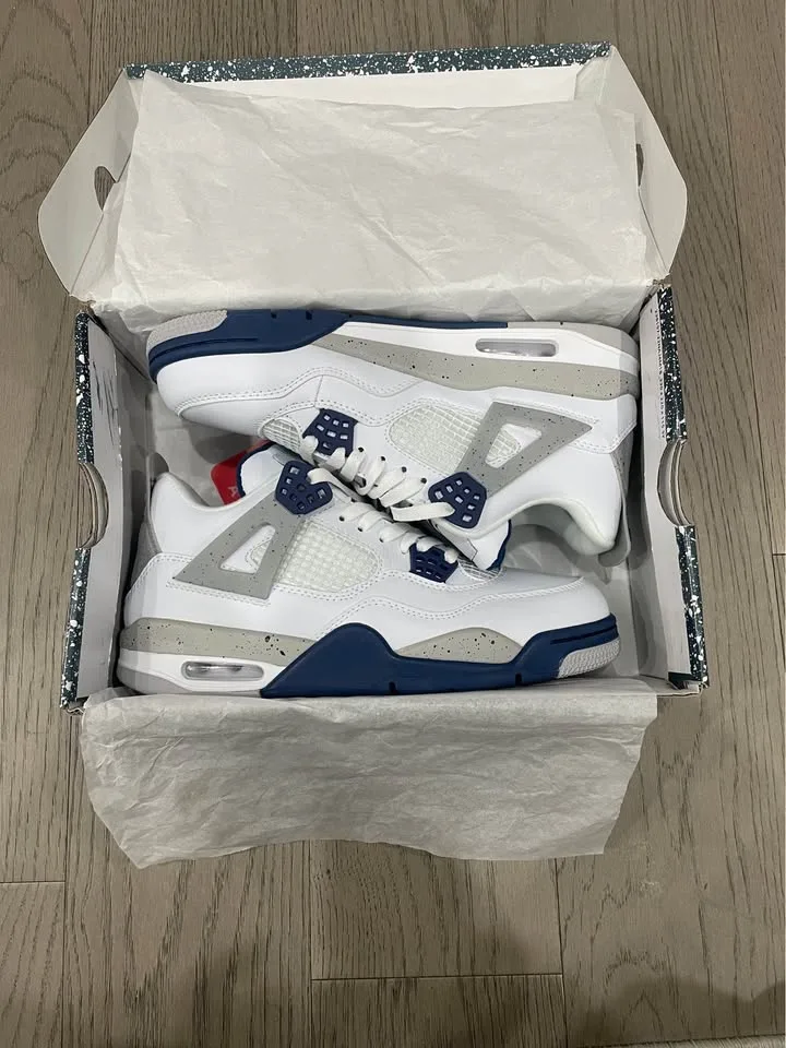 Jordan 4 Midnight Navy size 9.5 men’s image indicator(7)