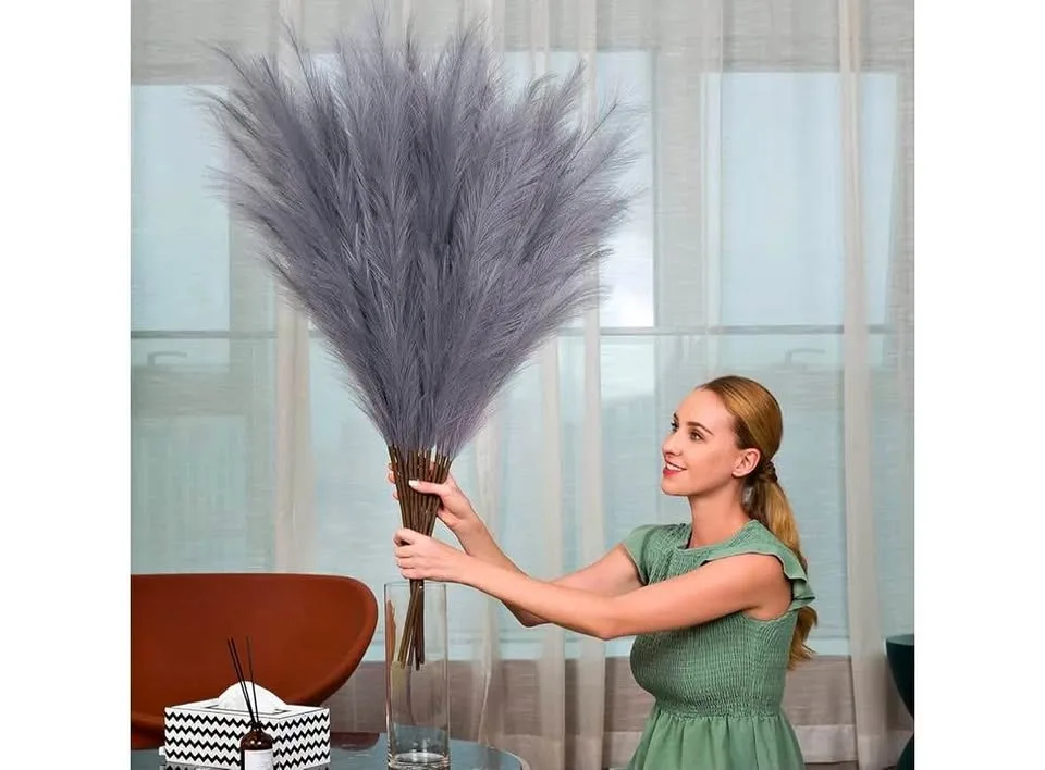 New Pampas grass 38 stems thumbnail
