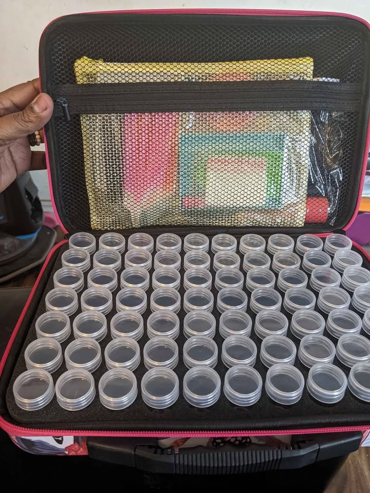 Diamond art storage case with accessories - photo 2