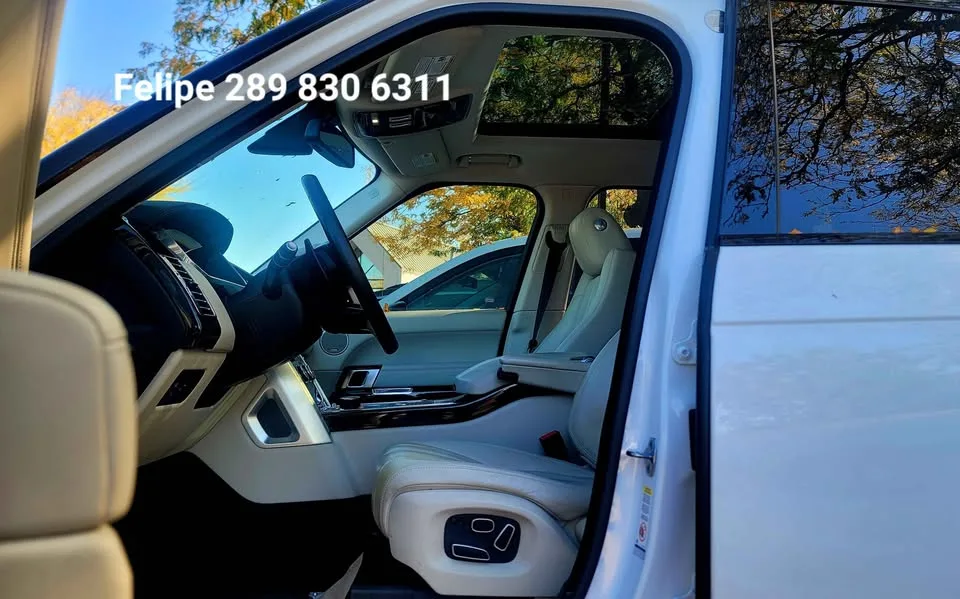 2015 Land Rover Range Rover HSE image indicator(9)