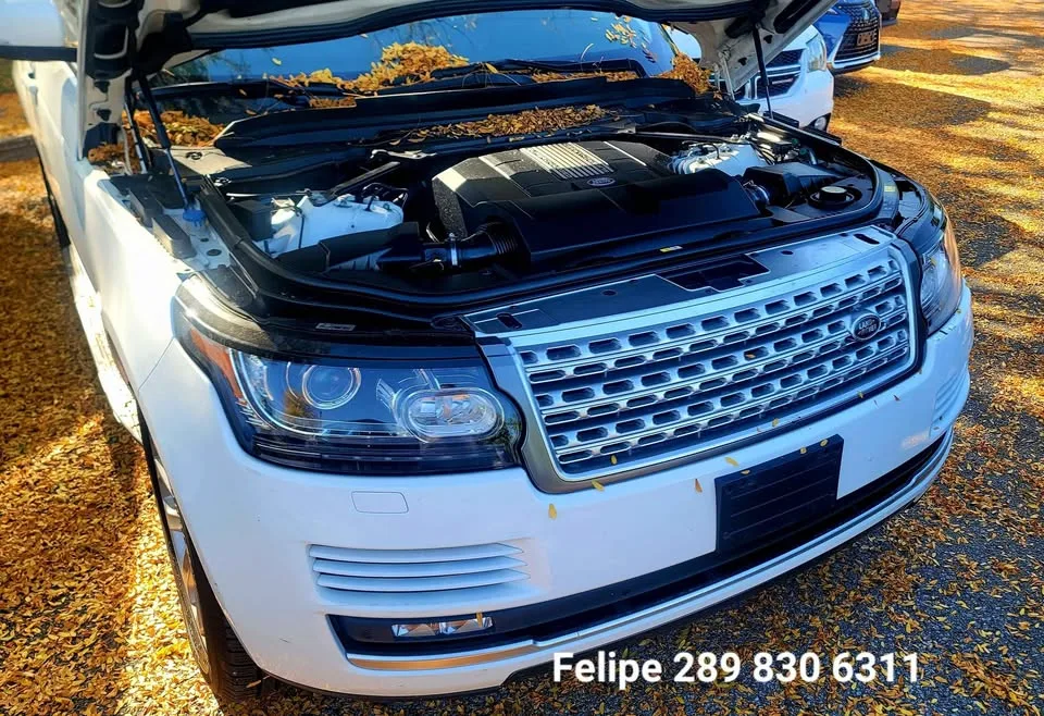 2015 Land Rover Range Rover HSE image indicator(10)