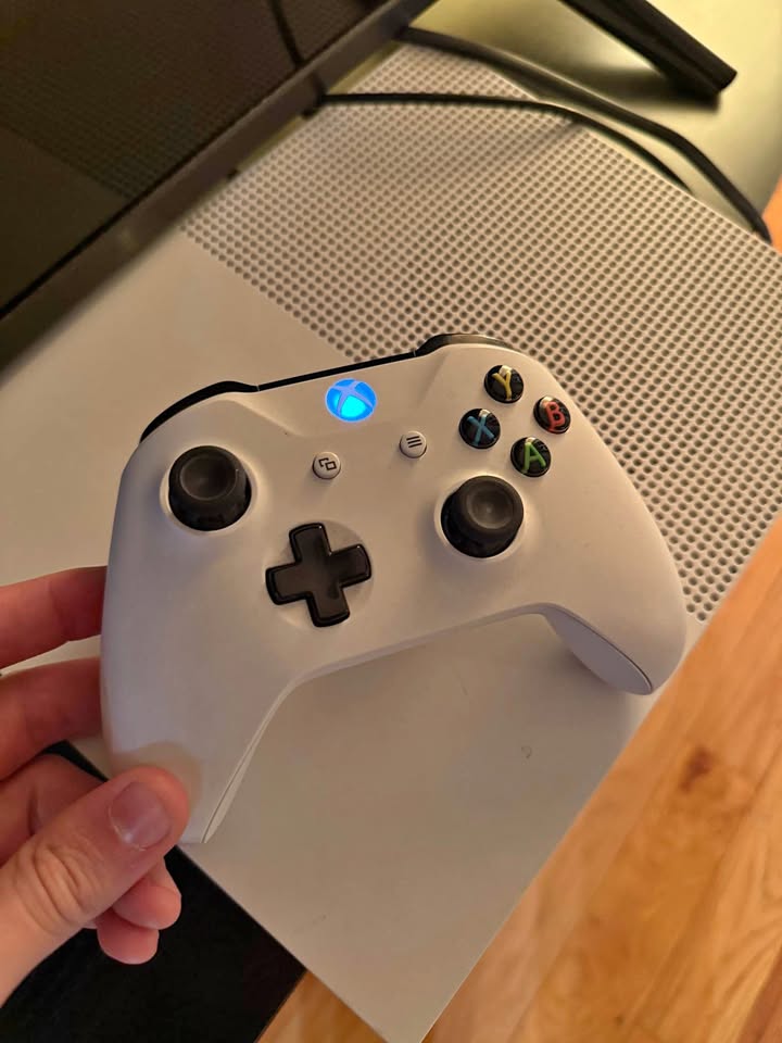 XBox One S Edition 1TB Model 1681