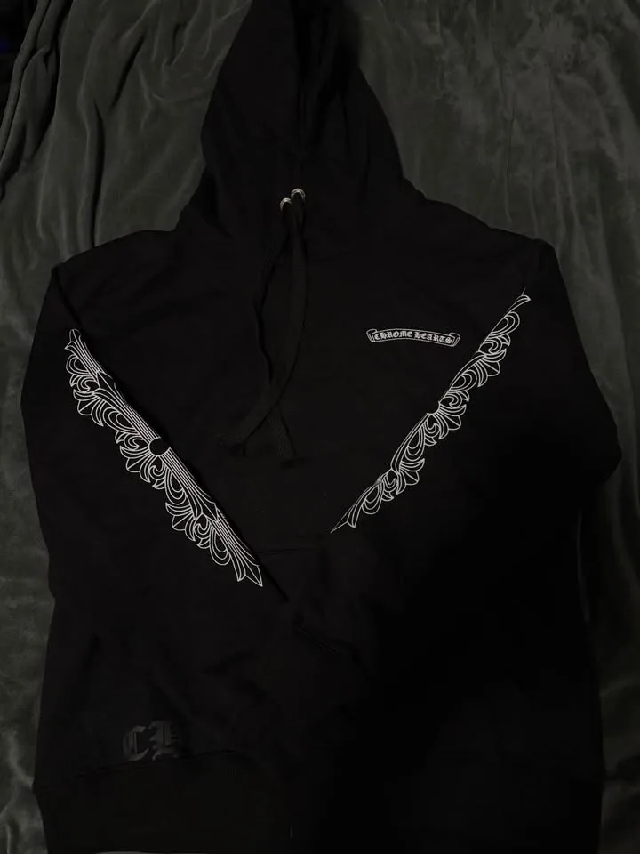 Chrome hearts dagger sweater(small) image indicator(2)