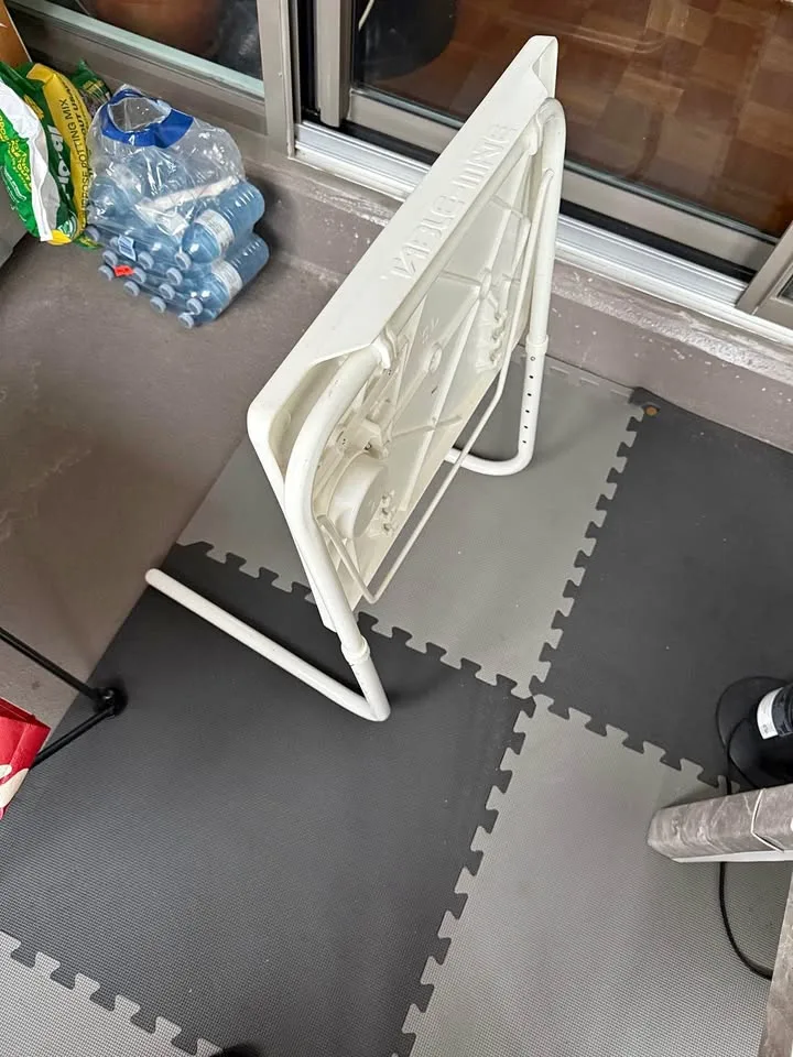 Table-mate white used thumbnail