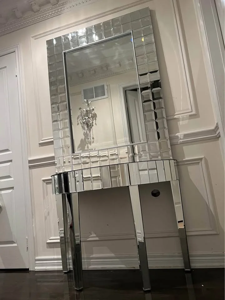 Mirror and Table Set (NEED GONE) image indicator(4)