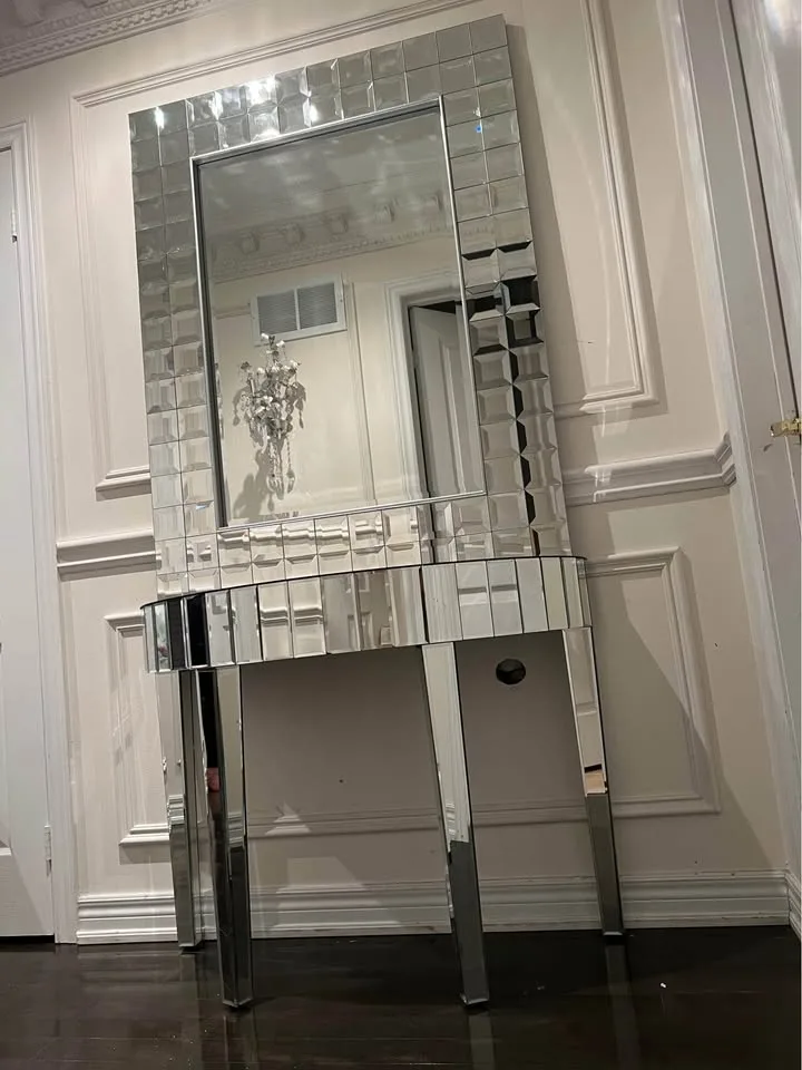 Mirror and Table Set (NEED GONE) image indicator(9)