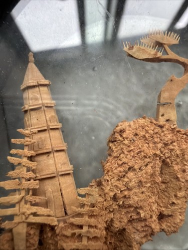 Vintage Chinese carved cork scene in glass display case - photo 3