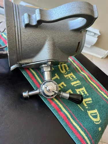 Set of Vintage 3 Guinniss, Whitbread Tankard & Webster Pump Ligh image indicator(9)