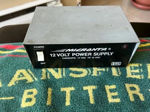 Set of Vintage 3 Guinniss, Whitbread Tankard & Webster Pump Ligh image indicator(10)