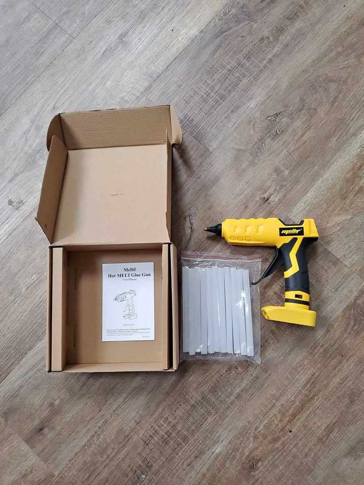 Brand New Work With DEWALT 20V Battery Hot Melt Glue Gun with Gl