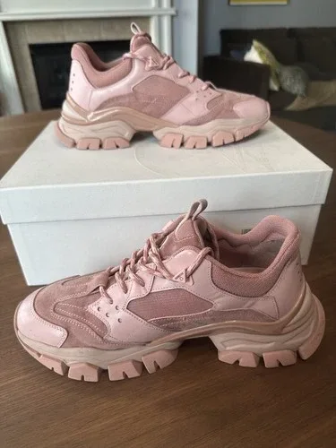 Moncler Pink Leave No Trace, Men’s sz 7 image indicator(6)