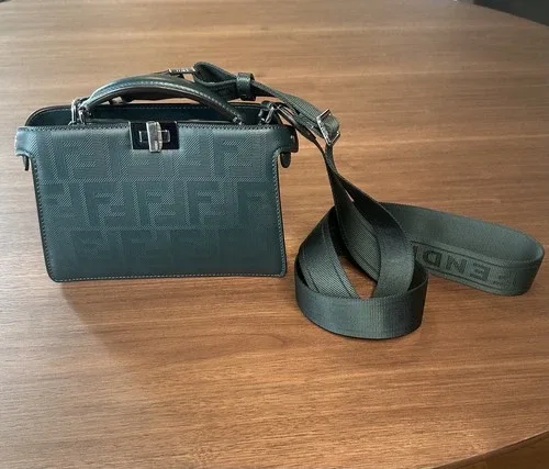 Fendi Peekaboo ISeeU XCross Bag image indicator(7)