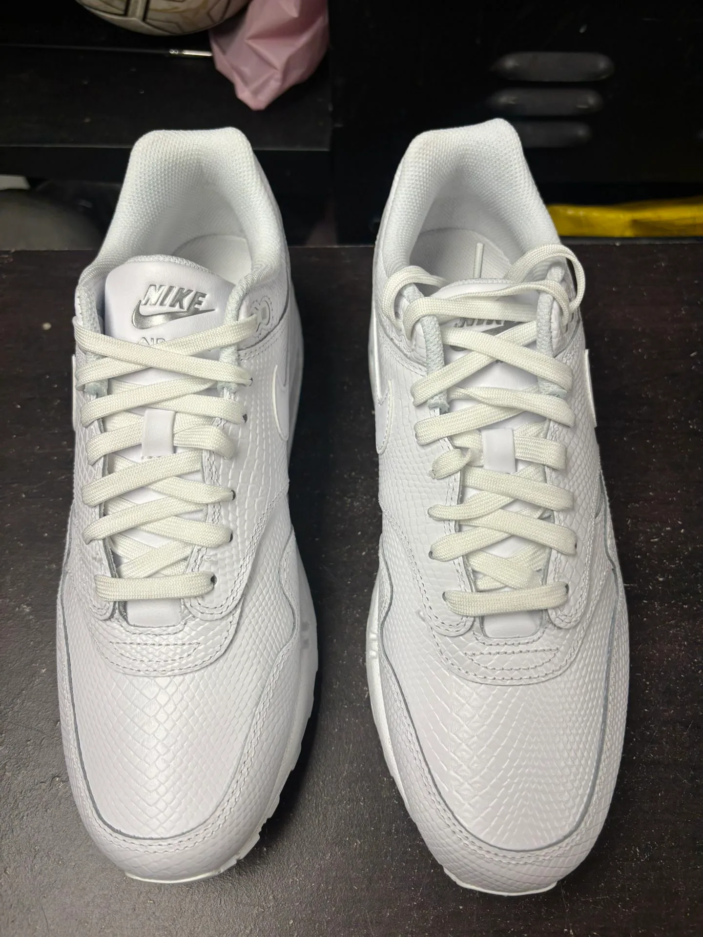 Nike Air Max 1 Premium White Snakeskin image indicator(2)
