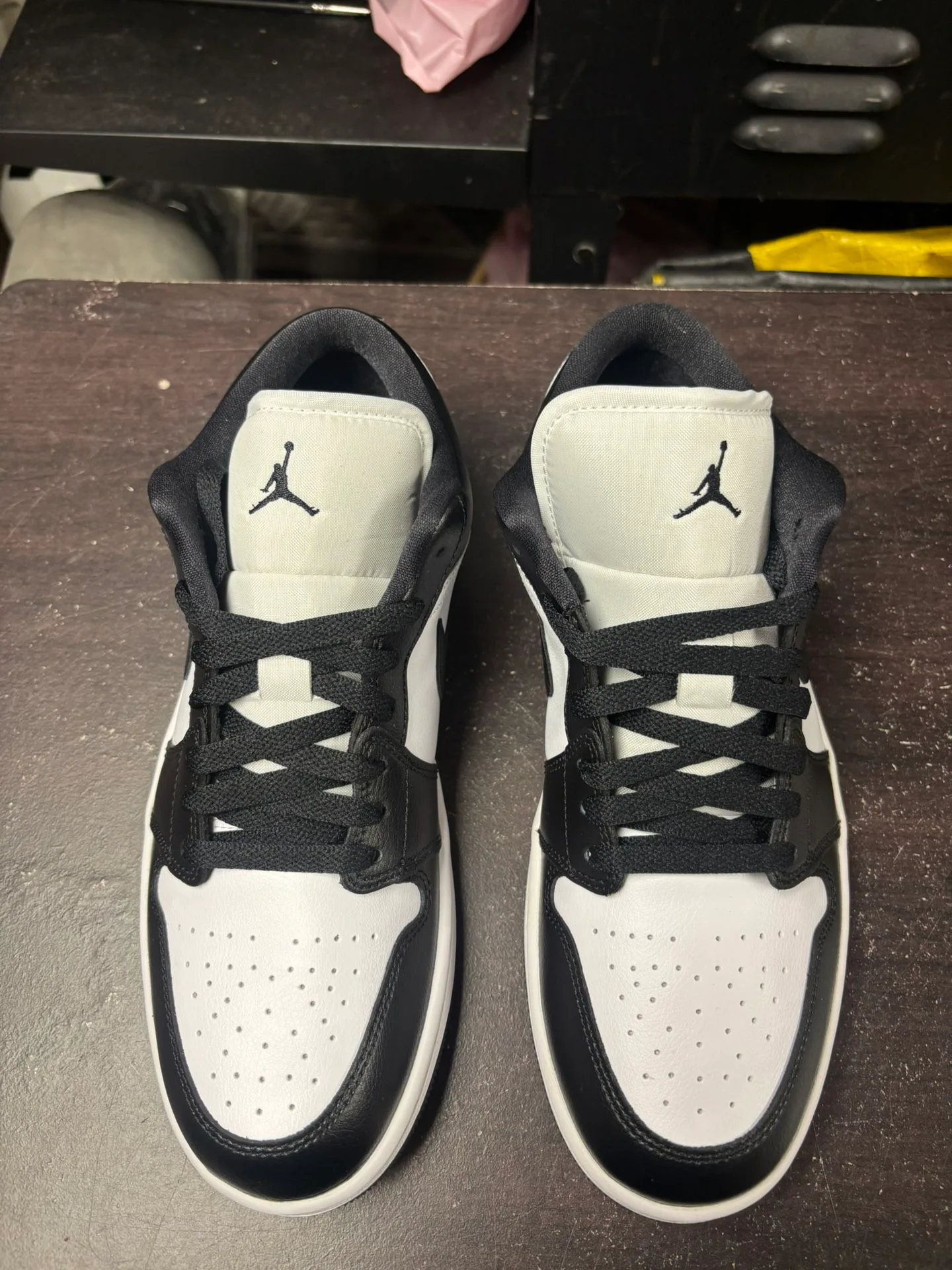 Air Jordan 1 Low Black White image indicator(2)