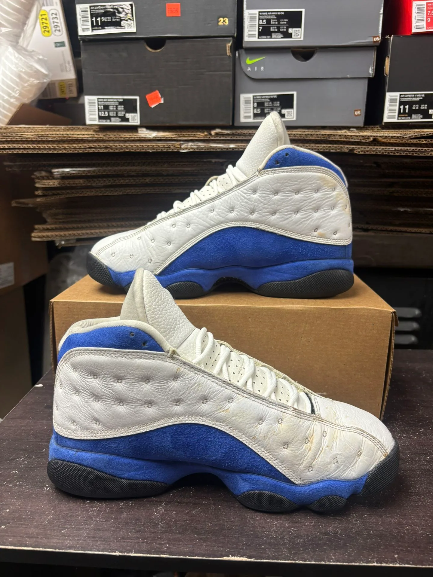 Air Jordan 13 Hyper Royal image indicator(5)
