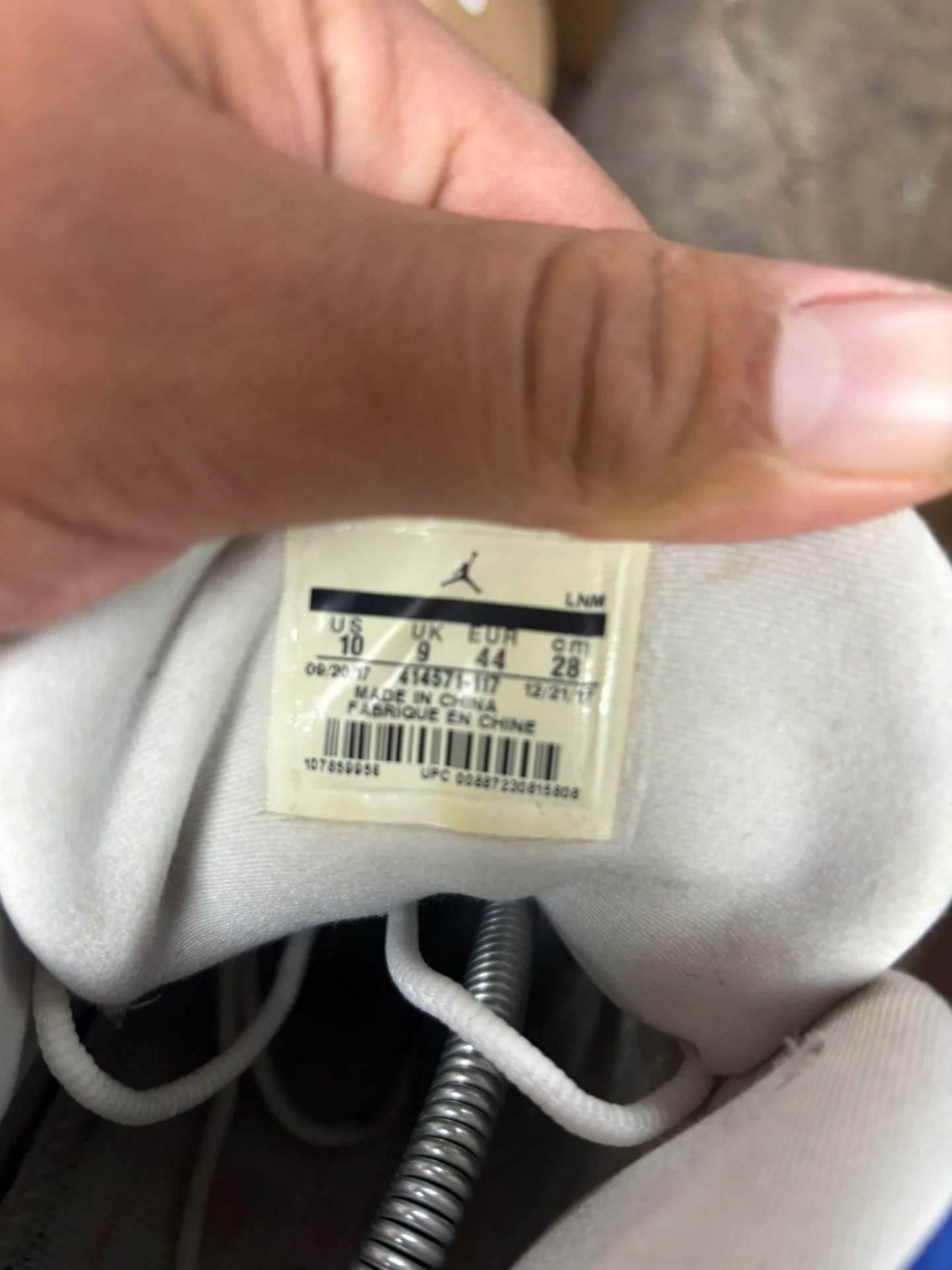 Air Jordan 13 Hyper Royal image indicator(6)