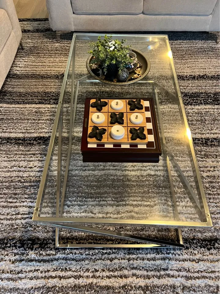 Modern Glass Coffee Table – Excellent Condition image indicator(2)