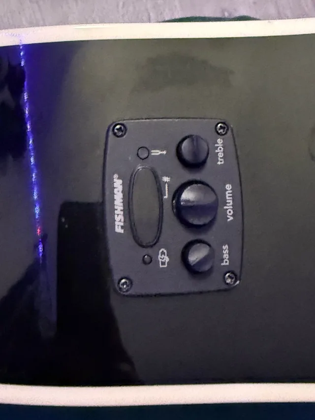 Fender Acoustic-Electric Guitar – Mint Condition image indicator(3)