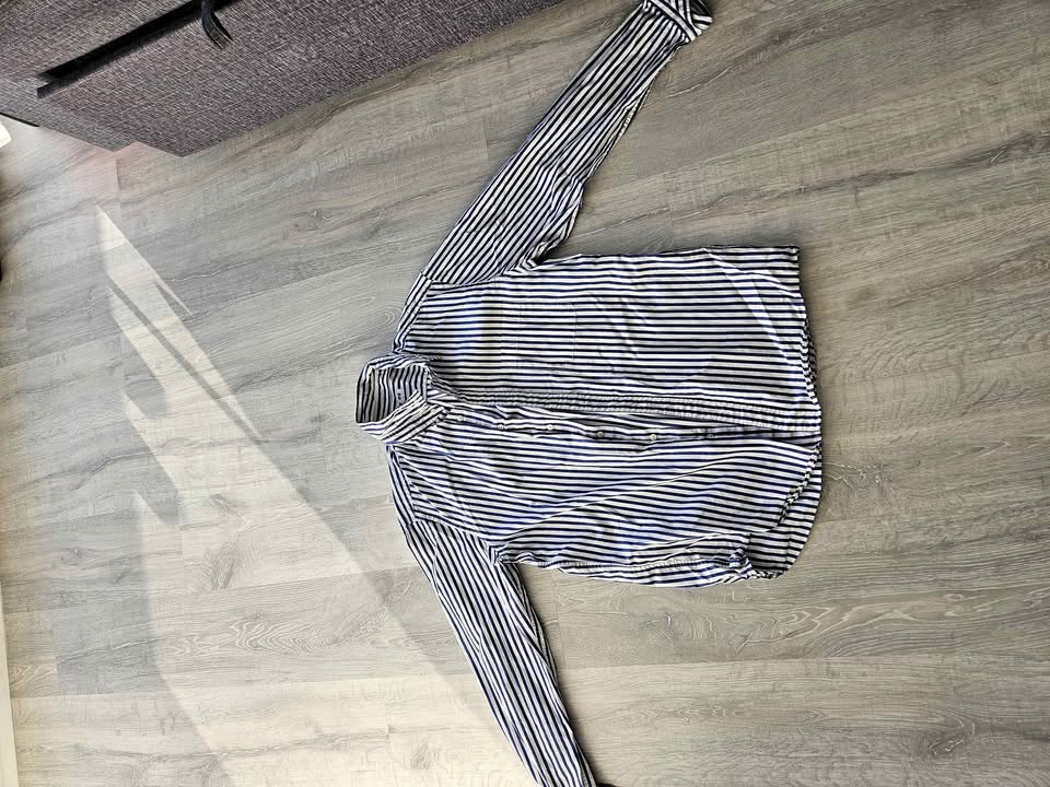 Men's shirt uniqlo large
