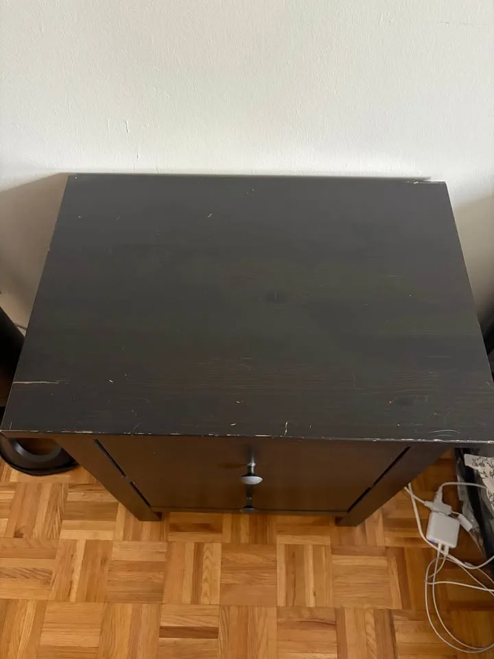 Ikea Hemnes Nightstand image indicator(2)