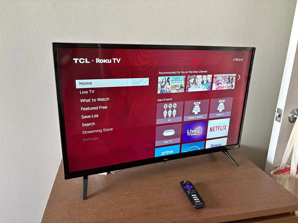 TCL 32 HD LED Roku Smart TV, 32S331-CA thumbnail