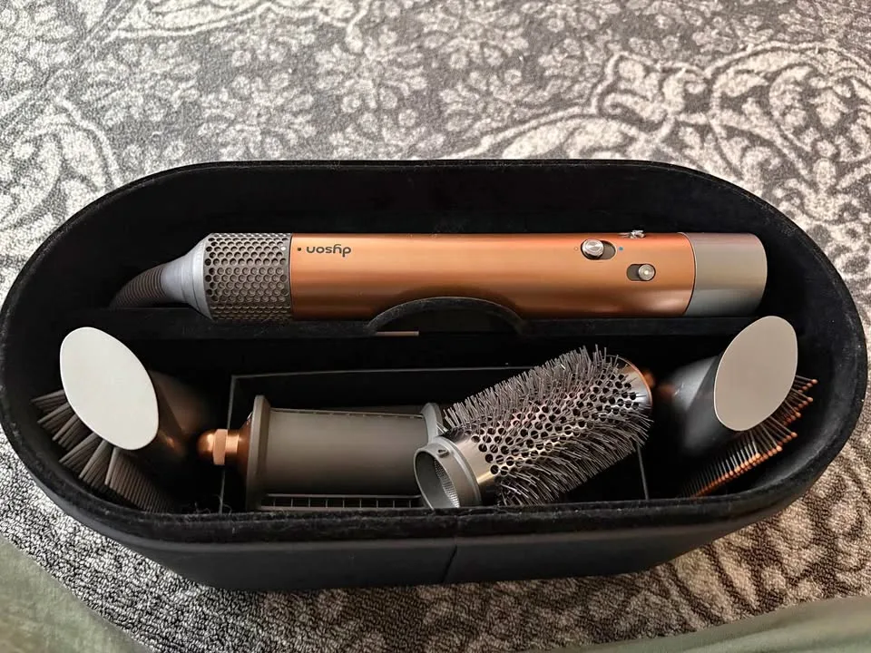 Dyson Airwrap Long thumbnail