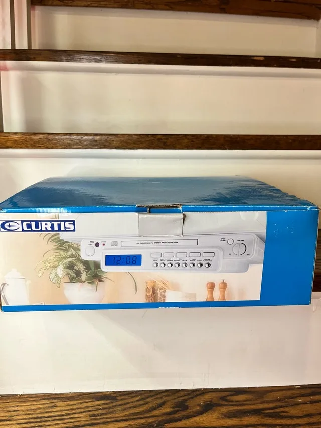 Curtis Under Cabinet Radio