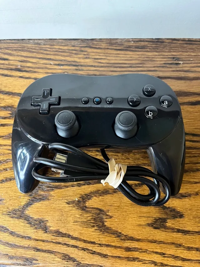 Nintendo Wii Classic Pro Style Controller