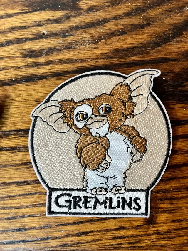 Gremlins patches image indicator(3)