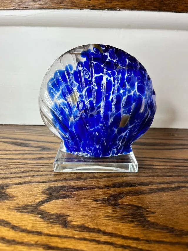 Glass Seashell with white sand a shells paper weight image indicator(2)