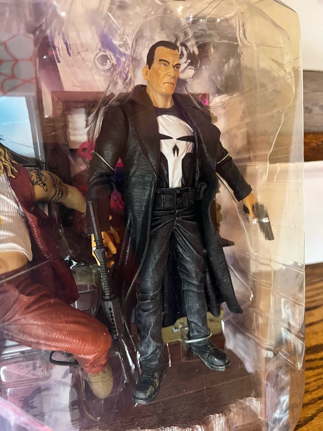 Marvel Select Punisher Action Figure - photo 2