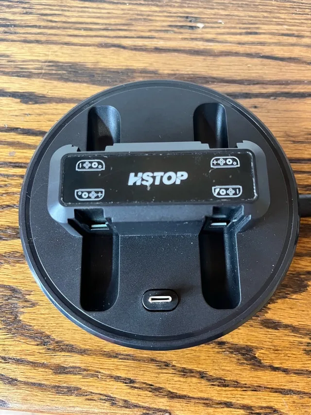 Nintendo Switch Joy-Con Controller Charging Station image indicator(2)