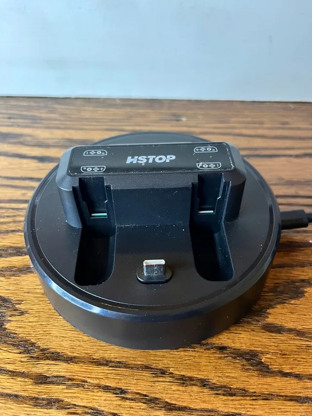 Nintendo Switch Joy-Con Controller Charging Station image indicator(3)