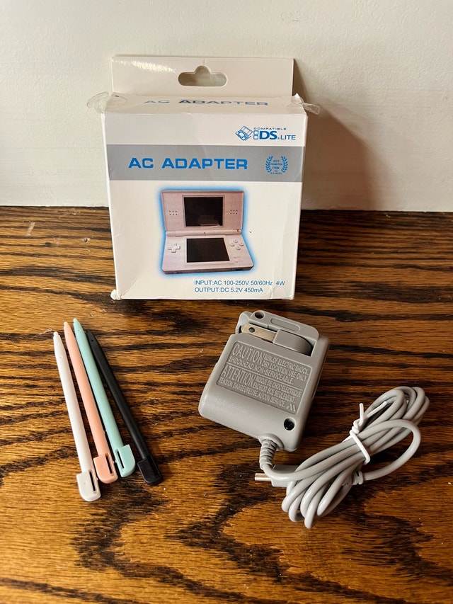 Nintendo DS Lite AC Adapter