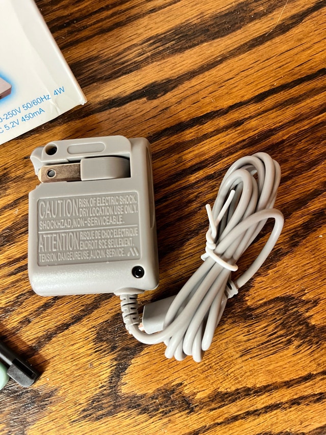 Nintendo DS Lite AC Adapter - photo 3