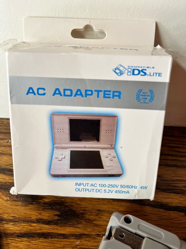 Nintendo DS Lite AC Adapter - photo 4