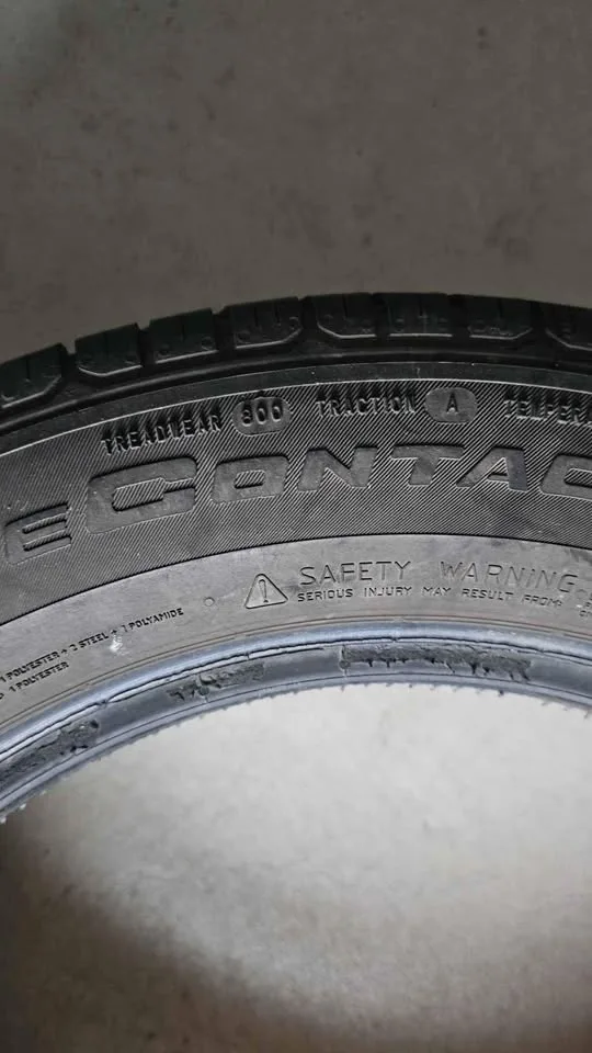 2 Continental Top Tires 205/60/R16 perfect for rear image indicator(2)