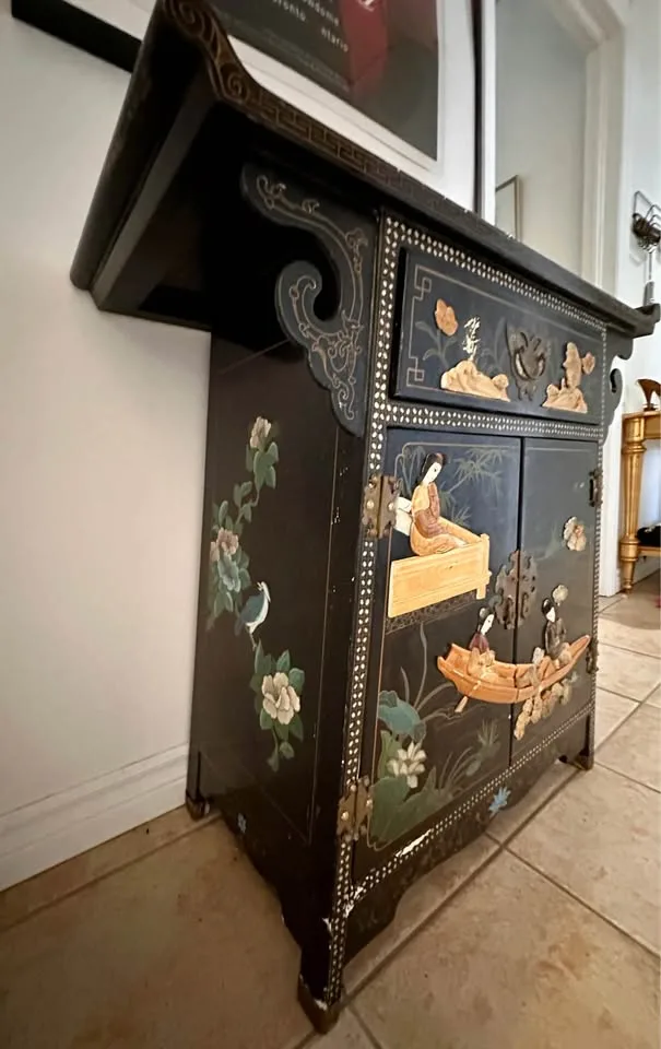 Rare Vintage Chinese Ming Lacquered Alter Cabinet image indicator(7)