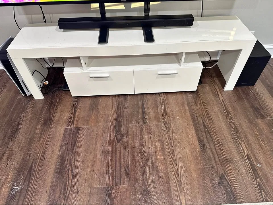 White TV stand Only thumbnail