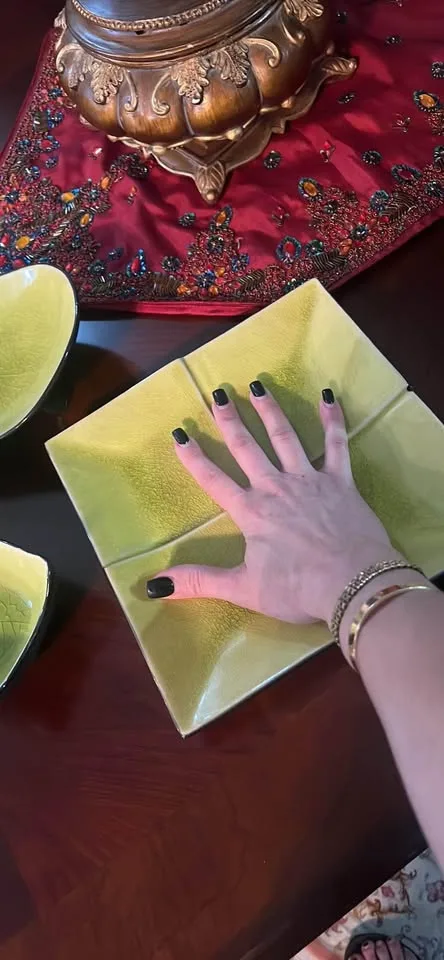 Decor and serving dishes image indicator(3)