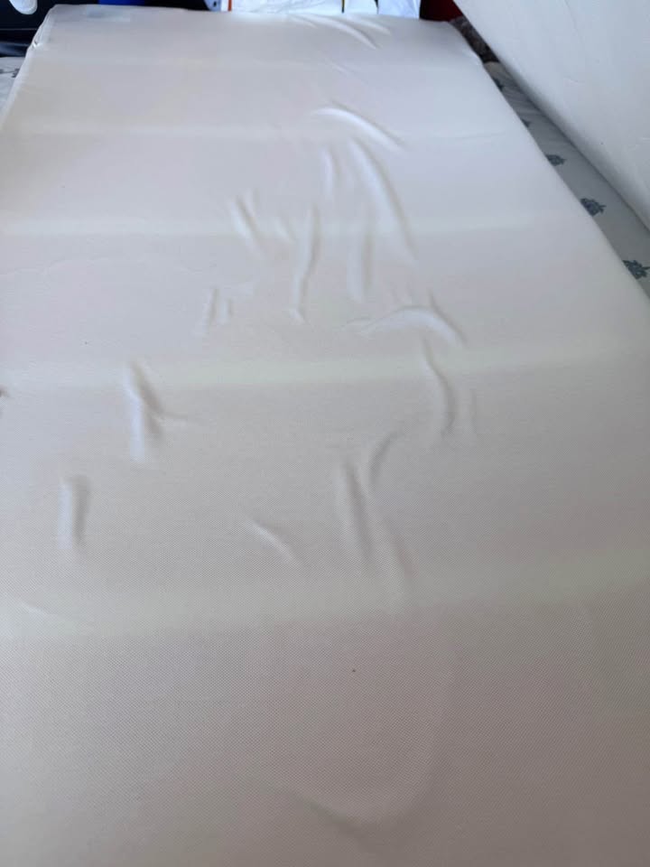 Ikea Crib with 2 Mattress - photo 4