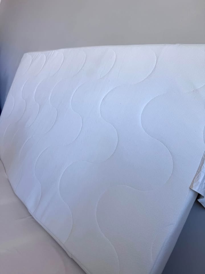 Ikea Crib with 2 Mattress - photo 5