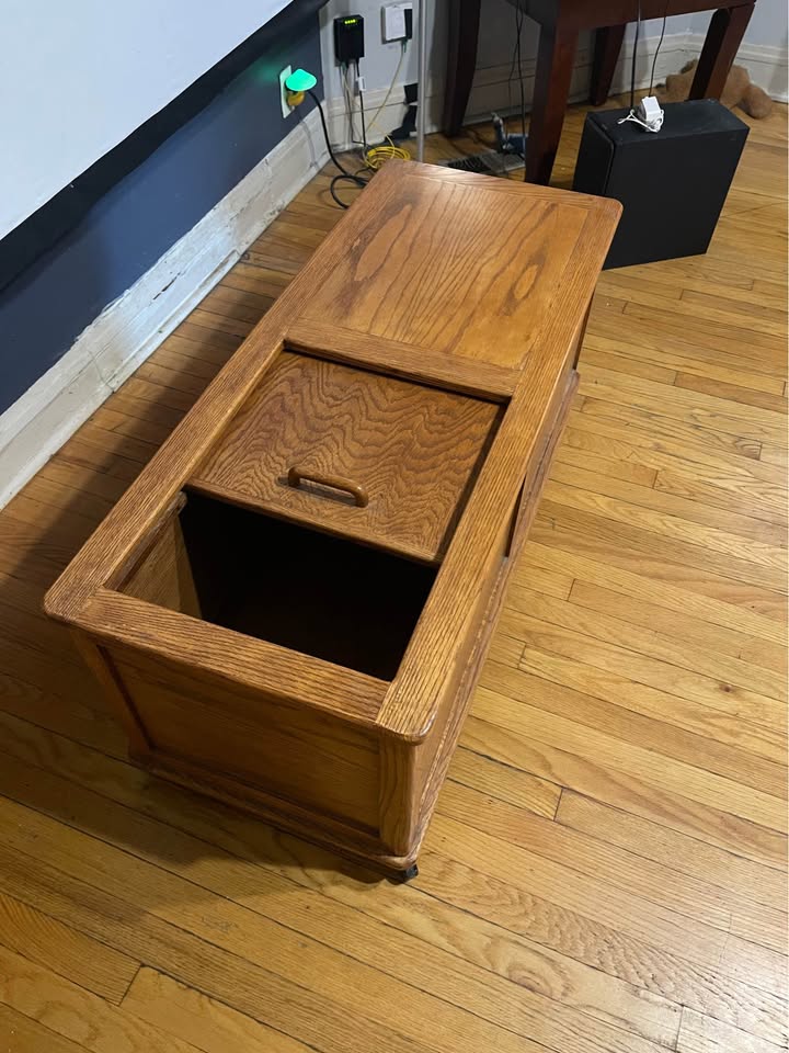 Vintage Solid Wood Rolling Storage trunk - photo 4