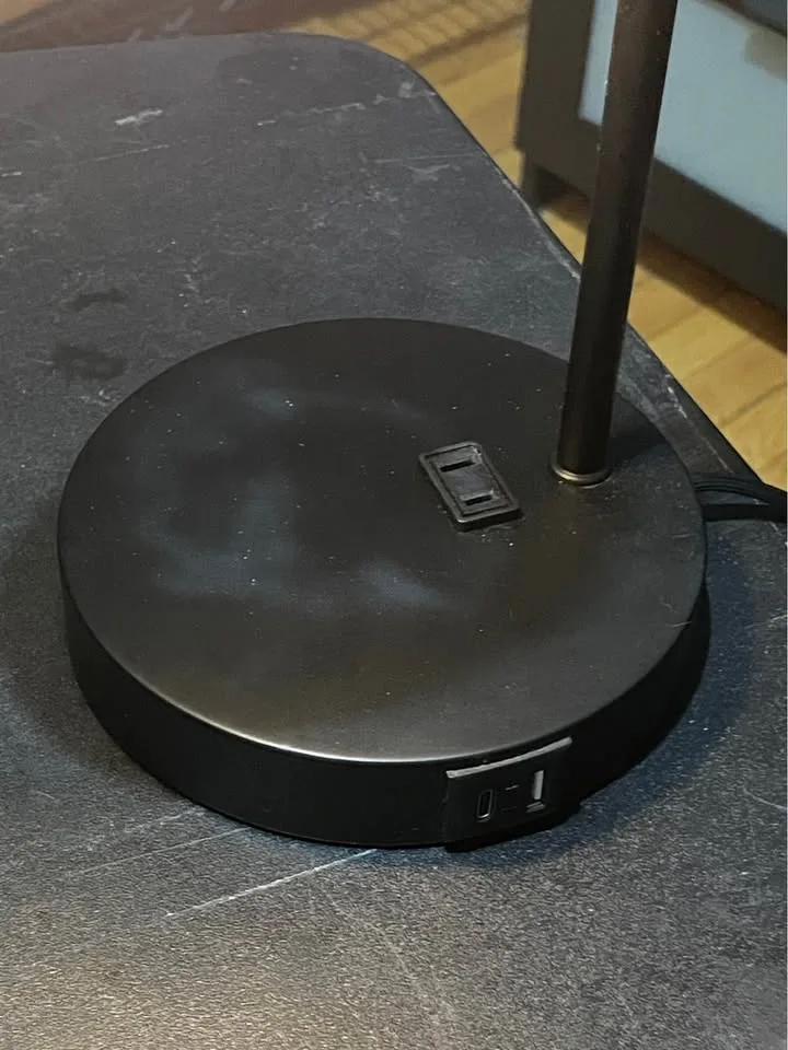 Touch Dmming Desktop Lamp image indicator(3)