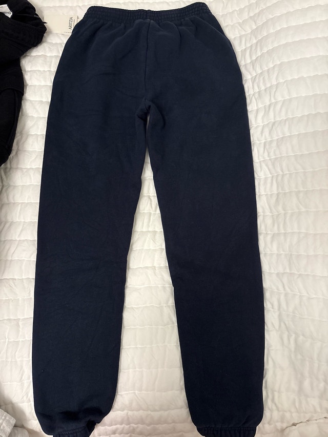 Aritzia sweatpants - photo 2
