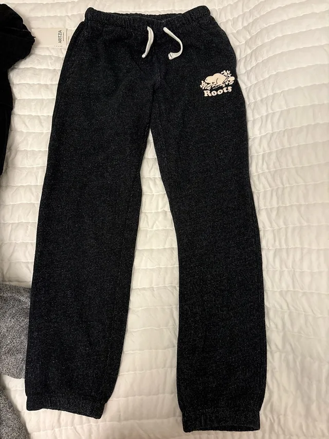 Girls Roots sweatpants