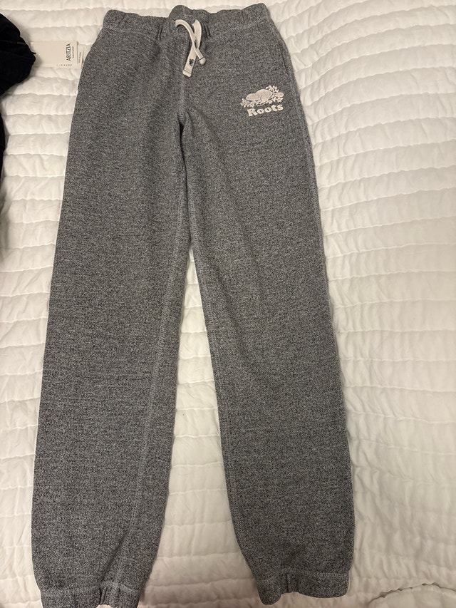 Girls roots sweatpants