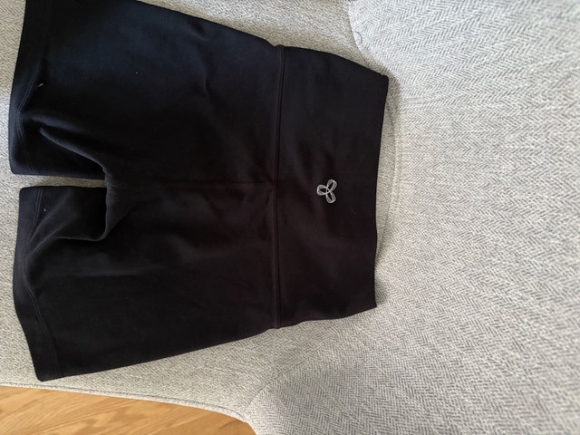 Aritzia biker shorts - photo 2