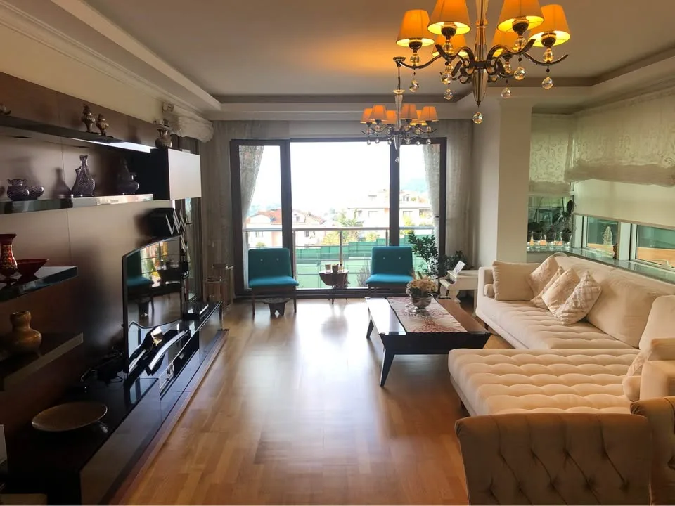 Luxury TV Wall System + Free Chandeliers! image indicator(8)